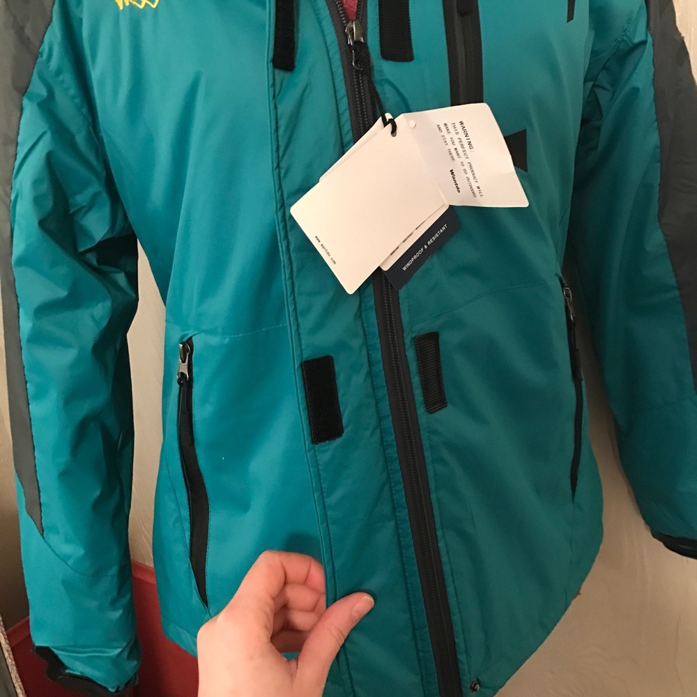 Weatherproof Jacket - Picture 3 of 8